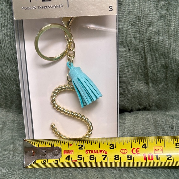 Modern Expressions Gold Letter S Teal Tassel Keychain NIB - Picture 4 of 5